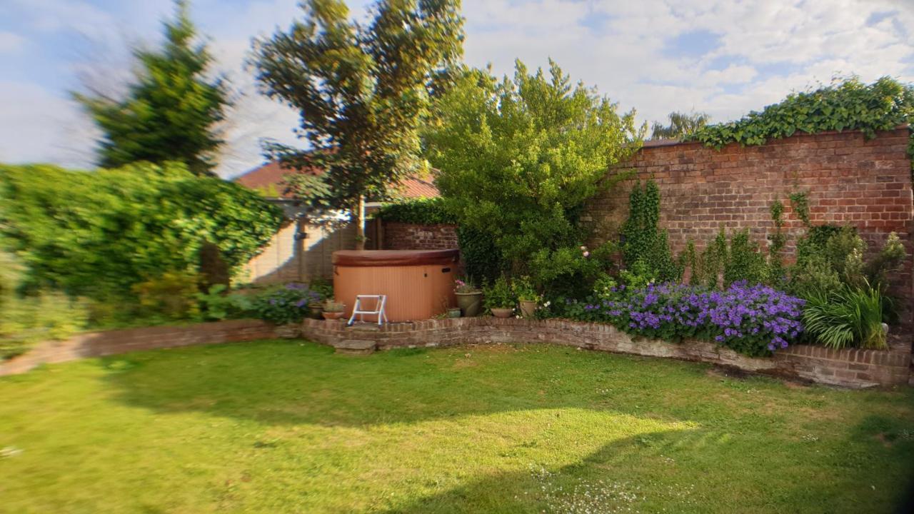 Holly Cottage, Hidden Gem In The Yorkshire Wolds Welton  Buitenkant foto